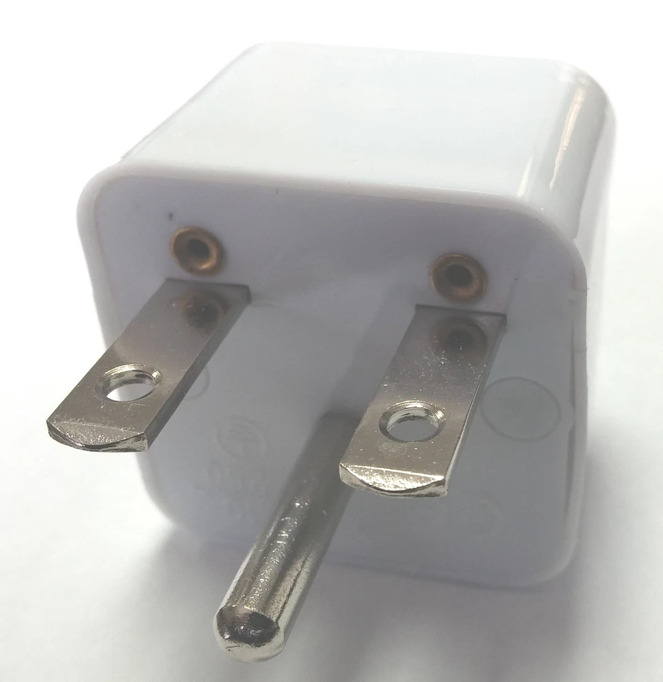 Nema 6-15 Plug To International Adapter for USA 220-240 Volt Universal to U.S    - Image 1 of 4