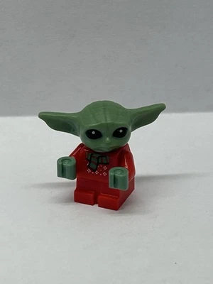 LEGO Star Wars The Mandalorian 75307 Grogu / Baby Yoda - Holiday Outfit Minifig - Image 1 of 2