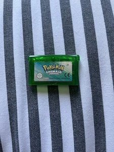 Pokémon: Emerald Version Nintendo Game Boy Advance - Picture 1 of 1