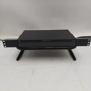 Pakedge SE-8P4 8-Port Gigabit Unmanaged PoE Switch - Picture 1 of 7