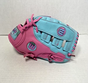 Wilson It Is A Girl Thing A2446 Baseball Ball Glove 10” RH Throw - Picture 1 of 7
