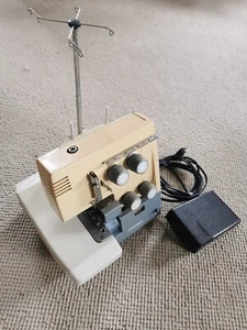 Overlock Interlock Nähmaschine Meister 480 DF Kettelmaschine - Bild 1 von 5
