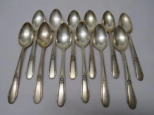 12 Wm Rogers Silverplate Flatware MEMORY HIAWATHA Teaspoons - Picture 1 of 11