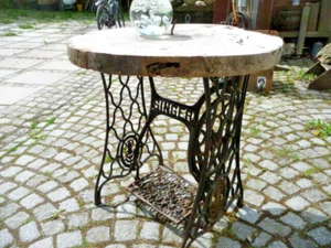 Gusseisernes Tischgestell für Garten und Terasse unverwüstlich Antik - Bild 1 von 2