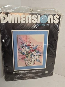 New Dimensions Vintage Needlepoint Kit DayLily Bouquet 2335 White Lilies 1987 - Picture 1 of 5
