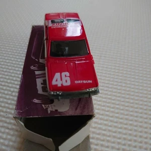 Tomica Datsun Bluebird Mini Car Nissan Japan Lizenziertes Sammlerstück aus Japan - Bild 1 von 17