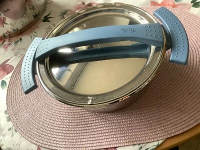 Induktions Topf -Fissler magic line- hellblau- etwa 2 Liter-Durchm. 20 cm- Top! - Bild 1 von 4