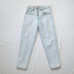 Vintage Guess Mom Jeans Womens Size 2 Made In USA Light Blue Denim Button Fly - Picture 1 of 12