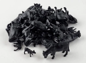 1/64 Ertl Farm Country Negro Angus Ganado Paquete de 25 - Imagen 1 de 1