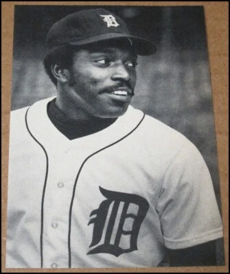 1975 Ron LeFlore SI Magazine Photo Clipping 3"x4" Detroit Tigers CF - Image 1 of 3