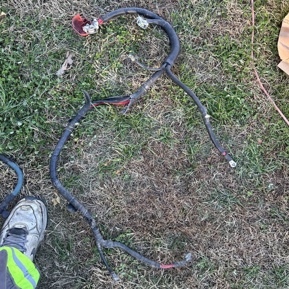 Ford Mustang GT 2005 4,6 L M/T cupé arranque batería arnés cable enchufe 2585 Foto 1 de 3