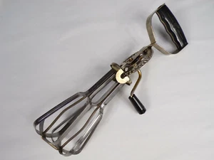Vintage TURNER & SEYMOUR Mixer Beater Stainless Handheld Lightweight 60s USA e22 - Picture 1 of 8