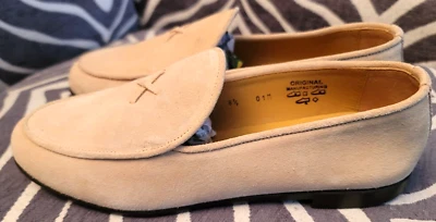 Mocasines Del Toro de gamuza Milano arenisca para mujer talla EE. UU. (8,5) usados Foto 1 de 4