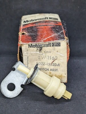 NOS 1972 1973 FORD MUSTANG 73 COUGAR 3 SPEED TRANSMISSION BACK UP LAMP SWITCH - Image 1 of 4