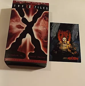 The X Files VHS with collector card - Beyond the Sea & E.B.E Season 1 episodes - Foto 1 di 4