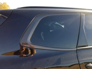 21-23 KIA TELLURIDE OEM PASSENGER RIGHT REAR QUARTER GLASS WINDOW BLACK TRIM - Picture 1 of 12