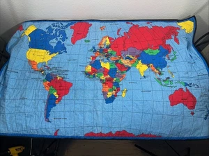 Quilt Of Map Of The World Hand Made 56x36 Wall Hanging Educational Hand Quilted - Picture 1 of 7