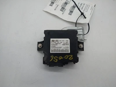 2010 Kia Forte Tire Pressure Monitor OEM 958001M100 - Image 1 of 4