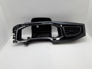 VOLKSWAGEN MK6 (A06) 2017 en cuadro de instrumentos envolvente - Imagen 1 de 3