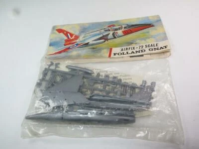 Airfix 1/72 Modellino Aereo Kit Folland Gnat Raf Allenatore Rosso Righe Borsa - Immagine 1 di 2