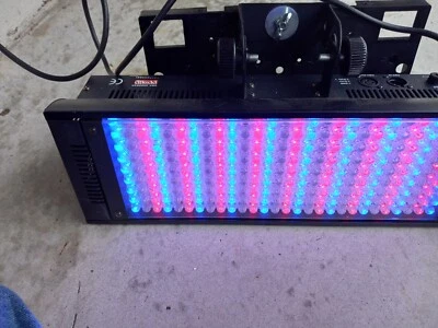 Chauvet Large 18" Long dmx led Multi Color Uplight/Stage Light - Image 1 of 4