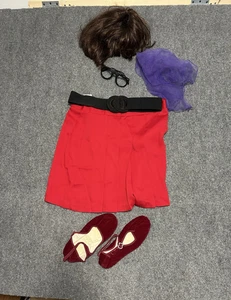 Scooby-Doo VELMA Erwachsene Größe Medium 7/8 KOSTÜM RUBINE Rock Perücke Brille Schuhe - Bild 1 von 6