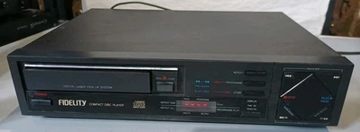 Un raro reproductor de fidelidad musical vintage. CD202  Foto 1 de 4