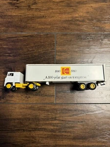 Winross Kodak Rochester NY Ultra 400 Film Truck Diecast 1/64 Collectible - Picture 1 of 7
