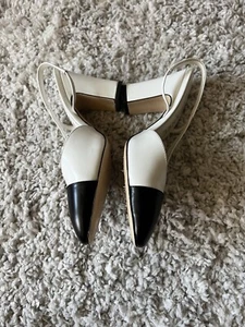 Leather  heels Chanel White Size 37 IT in Leather - Picture 1 of 6
