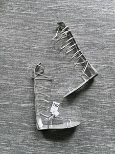 Sandali bassi slider Zara in pelle argento con cinturini alti UK7 EU40 US9 # 589 - Foto 1 di 11