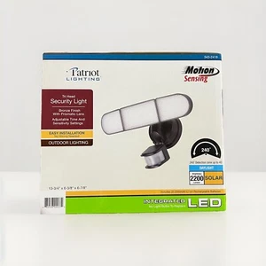 Patriot Bronze Finish Outdoor Tri Head Security Light (no wiring needed) - Picture 1 of 2