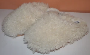 Old Navy Faux Fur Slide on Slippers Ivory Women's Size 8 NWT - Picture 1 of 4