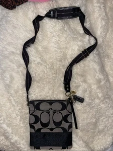 Coach Sling Bag Crossbody W/ Single Stripe In Signature C Black & Silver EUC - Picture 1 of 7