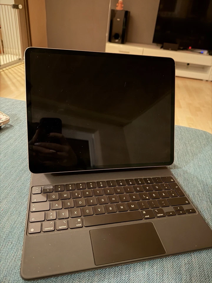 Apple iPad Pro 12,9 Zoll 256GB - Bild 1 von 4
