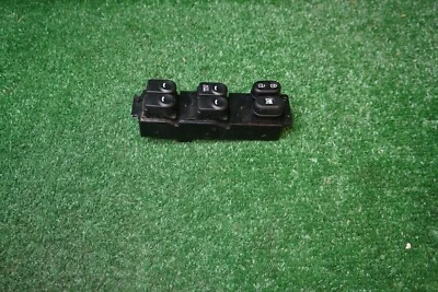 2012 2013 2014 2015 2016 2017 HYUNDAI ACCENT DRIVER Window Switch OEM 935701R110 - Image 1 of 4