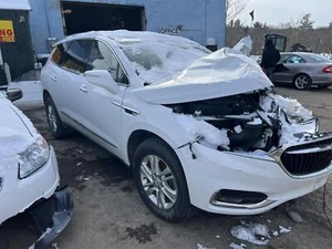 Compresor de aire acondicionado BUICK ENCLAVE 13 14 15 16 17 18 19 20 21 22 23 - Imagen 1 de 24
