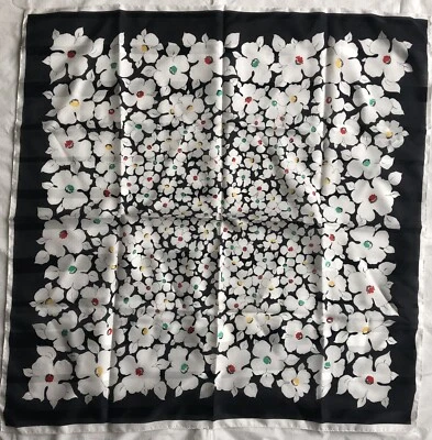 De Colección Años 80 Bufanda Italiana Grande Cuadrada Floral Negro/Blanco con Rojo, Verde, Amarillo EXCELENTE Foto 1 de 4