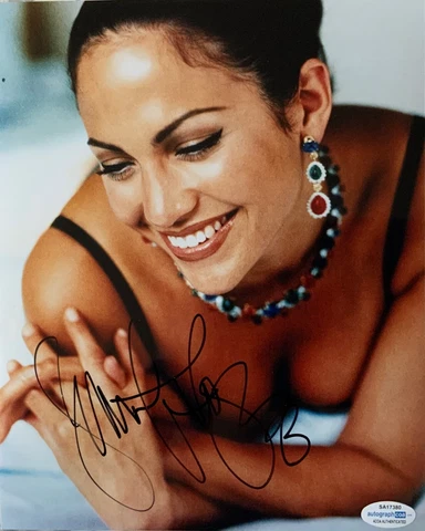 Jennifer Lopez signed 10x8 Full signature photo (RACC Trusted Seller UACC ACOA ) Cover