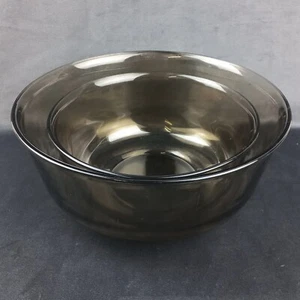 Vintage Arcoroc France Smoked Glass Mixing Bowl Set of 2 9" & 7" Serving Bowl - Picture 1 of 10