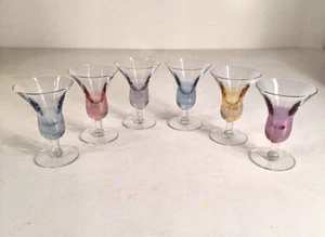 Juego de 6 vasos vintage de bar de cócteles con patas cordiales ámbar azul verde púrpura - Imagen 1 de 7