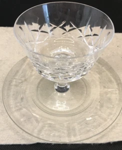 VTG CROSS AND OLIVE/EDINBURGH CRYSTAL SHERBERT/SORBET/DESSERT DISH W/UNDERPLATE - Picture 1 of 5