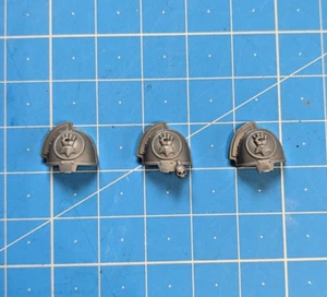 Imperial Fists Upgrades Bits Gravis Schulterpolster x3 Primaris IF Crimson CF Bitz - Bild 1 von 1
