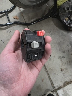 Interruptor de control del manillar Ducati Monster 900S I.E 2001 Foto 1 de 4