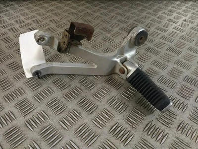 1994 SUZUKI GSX 1100 G  Foot Peg Foto 1 de 4