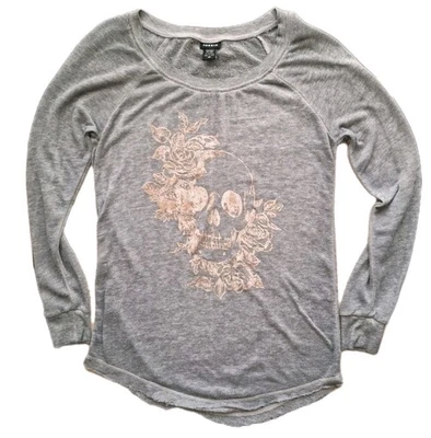 Túnica Suéter Tórrida Calavera Floral Gris Dorado Gráfico Talla 00 Ligero Caprichoso Foto 1 de 4