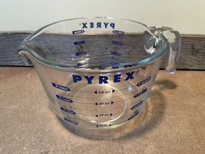 Pyrex 8 Cup Measuring Cup Bowl 2 Quarts 64 Ounces 2 Liters - Picture 1 of 6