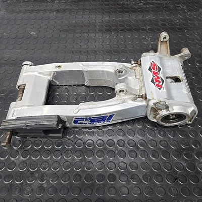 2001-2005 Raptor 660 660R OEM Swingarm Rear Swing Arm Carrier 5LP-22110-10-00 - Image 1 of 4