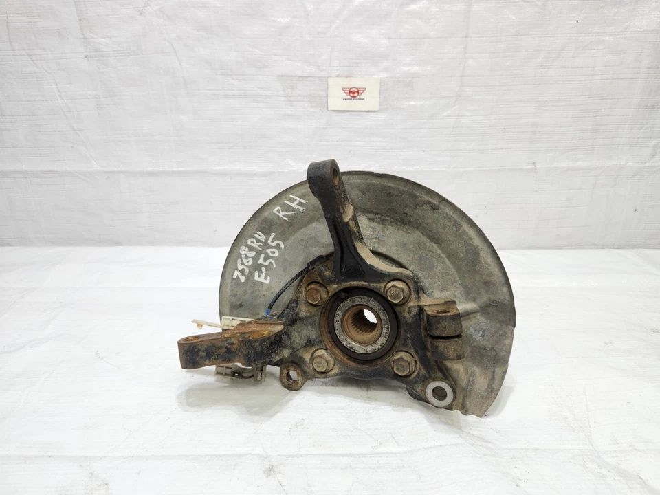 2013-2015 Mitsubishi Lancer Evolution Spindle Knuckle Hub Front Right Passenger - Image 1 of 4