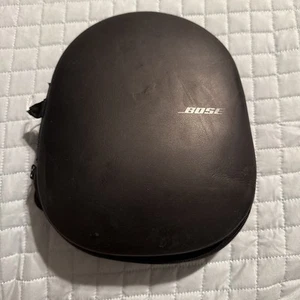Genuine Bose 700 Over-Ear Headphones Shockproof Zippered Case - Black, Case Only - Picture 1 of 6