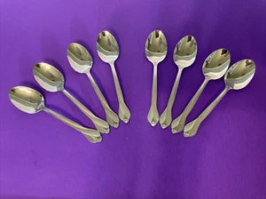 8 cucchiaini zuppa Oneida SATIN TRIBECA SS USA Frost Hdl ciotola lucida posate 6 3/4" - Foto 1 di 9